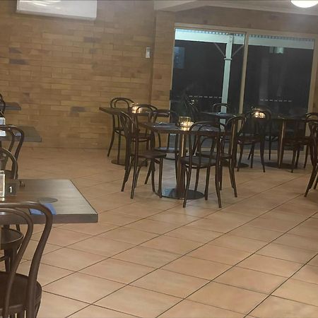 Wild Scotsman Motor Inn Gin Gin Qld Bagian luar foto