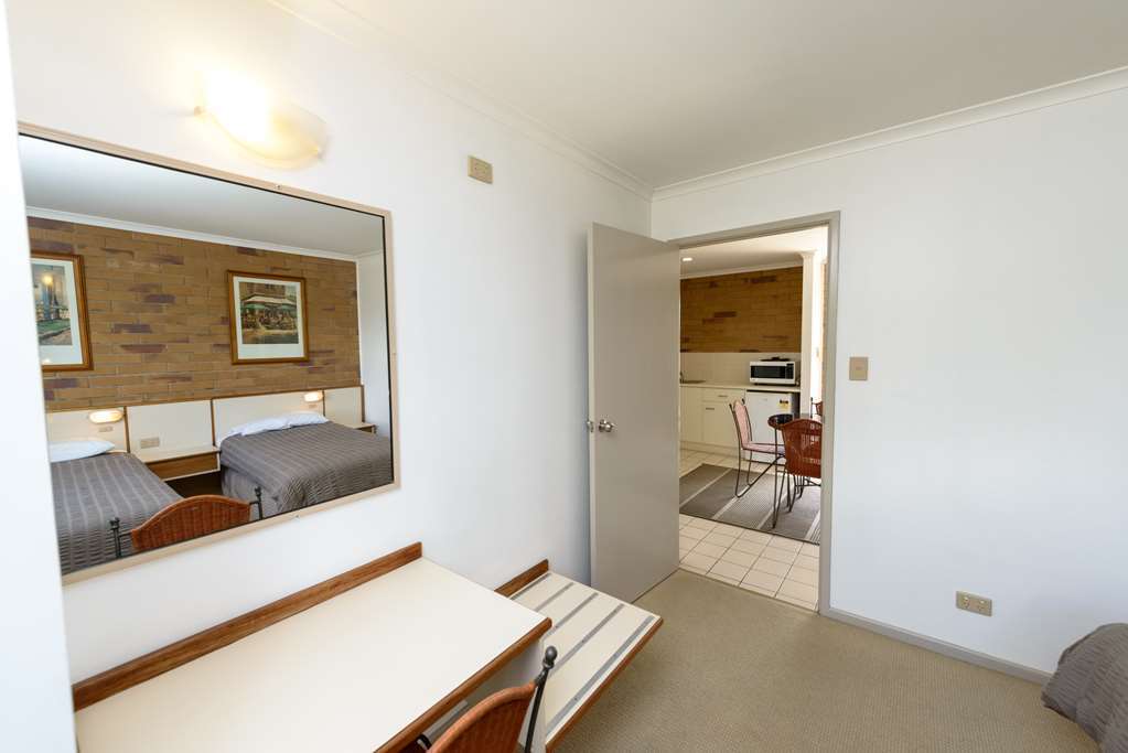 Wild Scotsman Motor Inn Gin Gin Qld Ruang foto