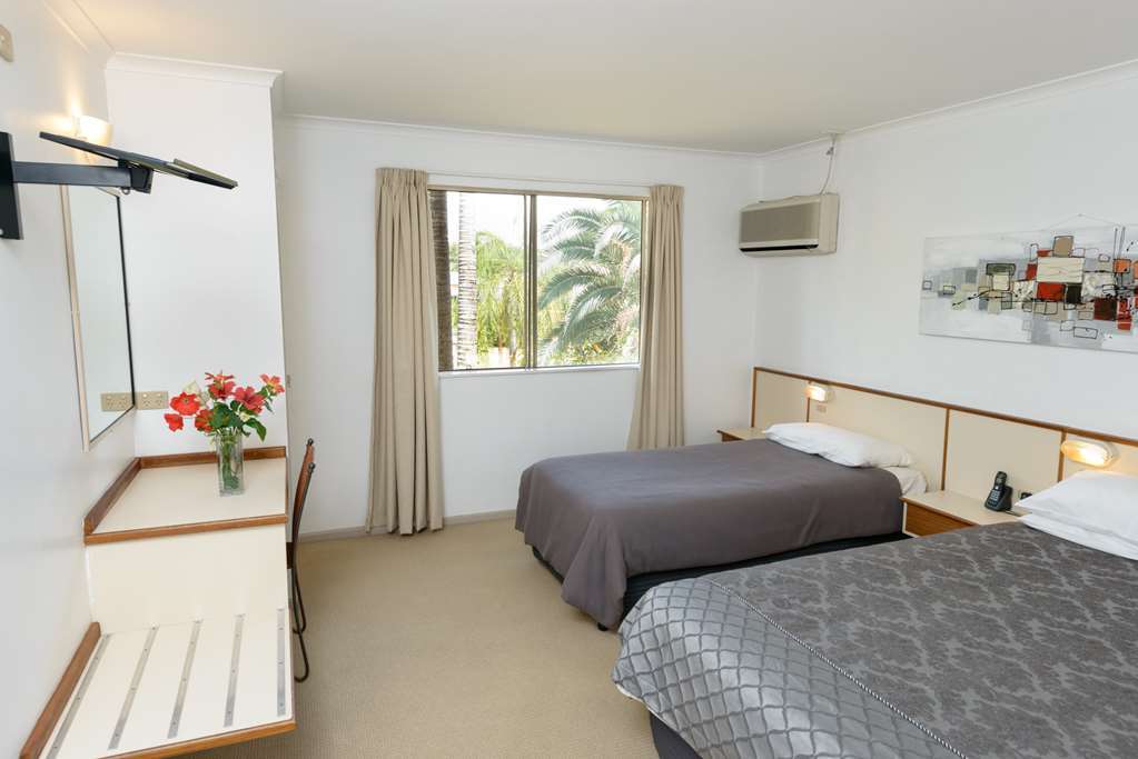 Wild Scotsman Motor Inn Gin Gin Qld Ruang foto